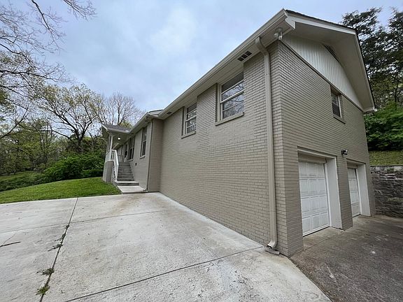 3rd image of 763 Rhonda Ln