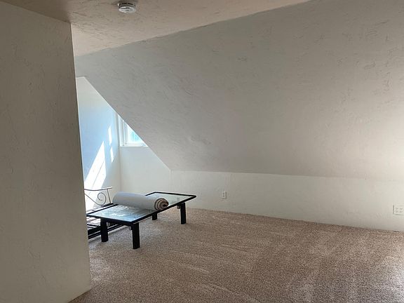 5th image of 4139 Jackson Ave #A