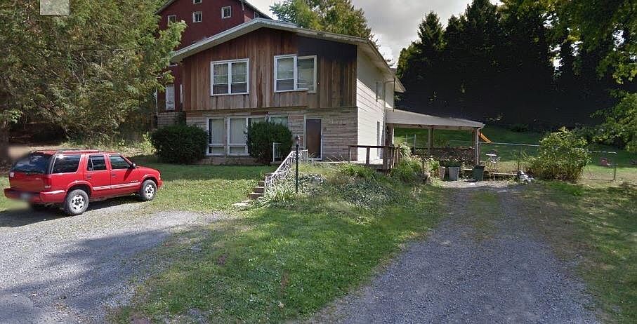 2nd image of 668 Afton St