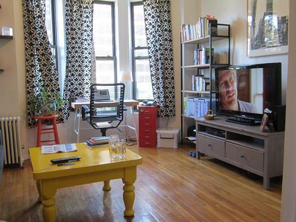 2nd image of 398 12th St APT 4L