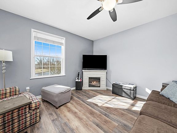 2nd image of 16415 W Willow Walk Dr