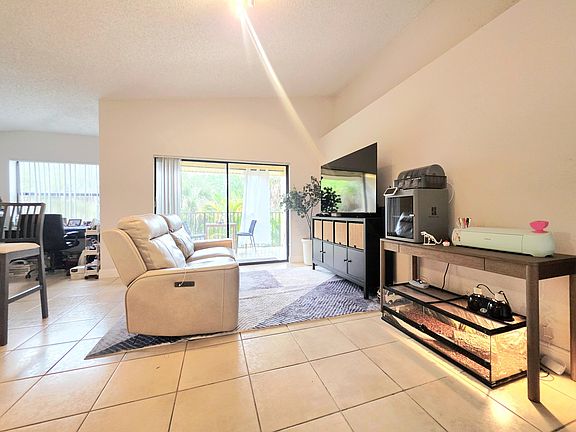 5th image of 9999 Summerbreeze Dr APT 512