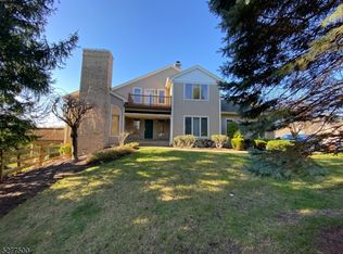 86 Wedgewood Dr, Montville, NJ 07045