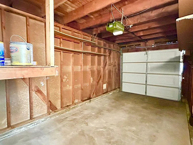 309 Ivy Ter — Photo 23