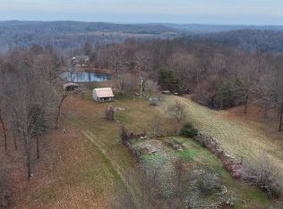656 Clell Rd, Mammoth Cave, KY 42259