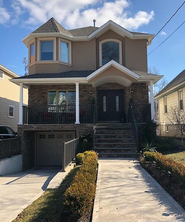 1st image of 226 Edgegrove Ave #2