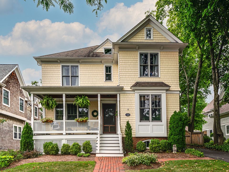 1st image of 155 Newberry Ave