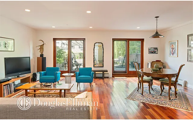 Sold by Douglas Elliman | media 29