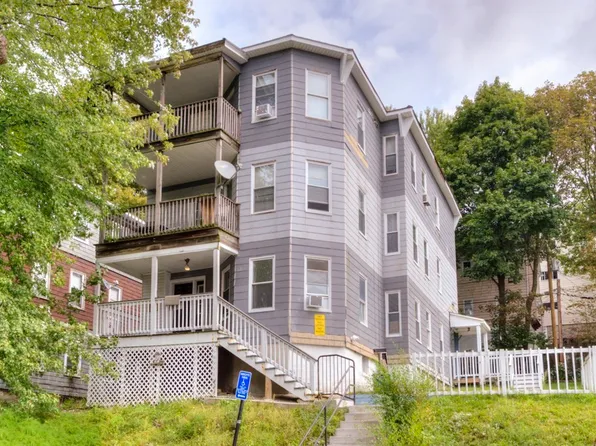 27 Rodney St, Worcester, MA 01605