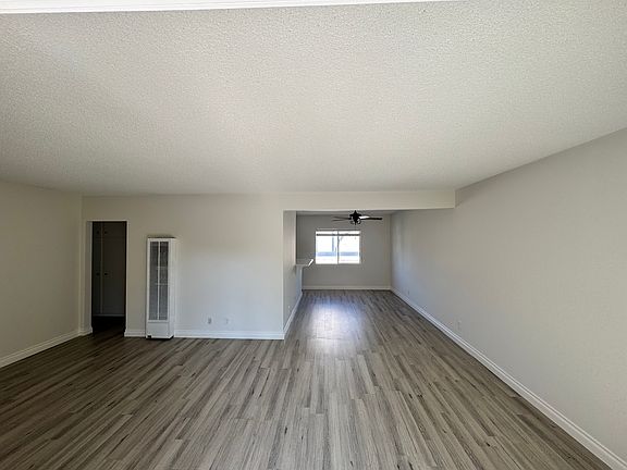 4th image of 4230 Gentry Ave #C