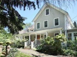 18 Quincy St, Sharon, MA 02067