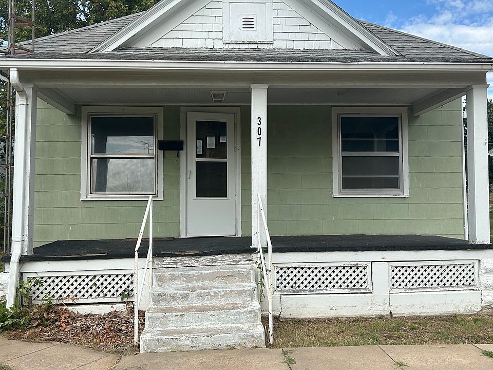 1st image of 307 N Pine St
