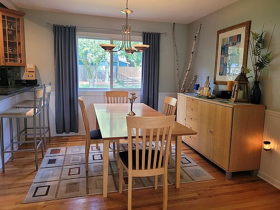 4th image of 675 Langley Blvd