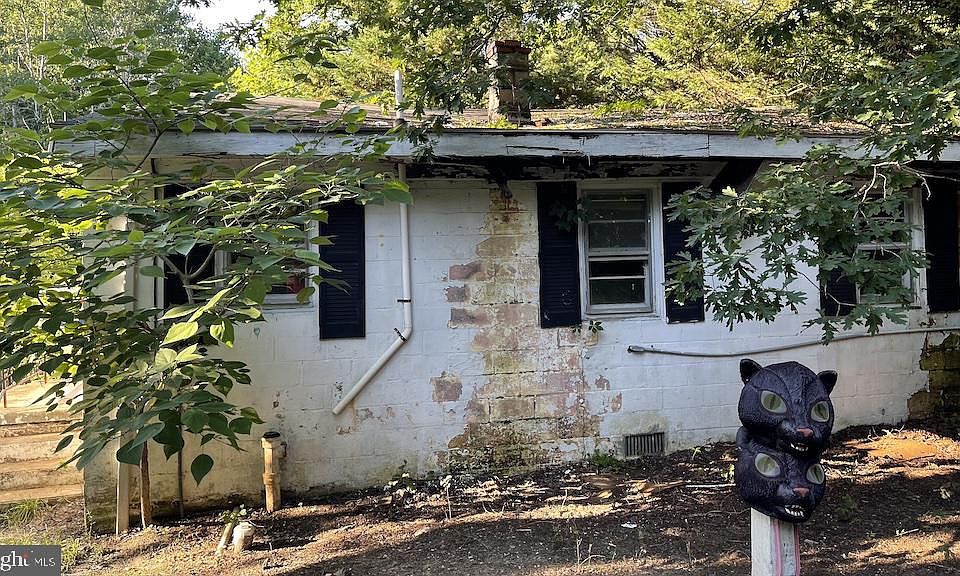 2nd image of 47291 Thurman Davis Ln