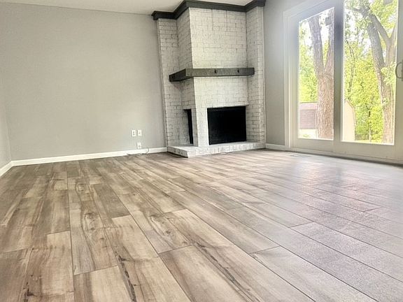 5th image of 5112 Phillip Ct