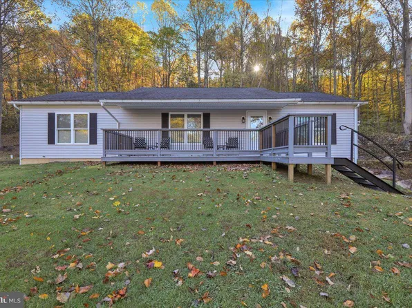 119 Smoketown Rd, Mertztown, PA 19539