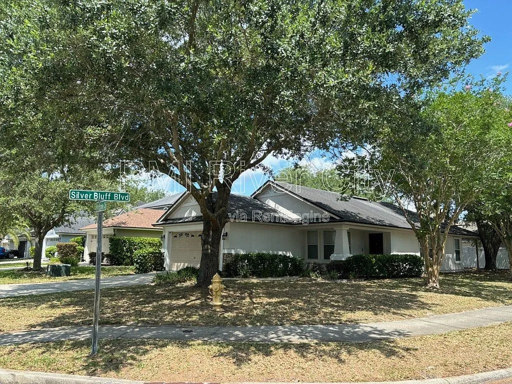 Building Photo - 3800 Pebble Brooke Cir