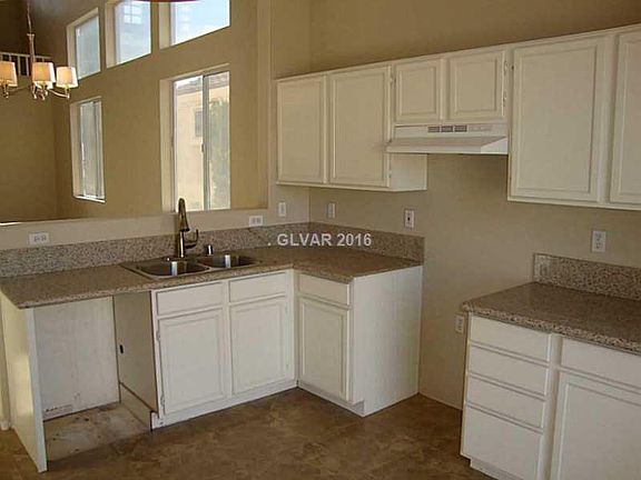 3rd image of 2420 Covered Wells Ave