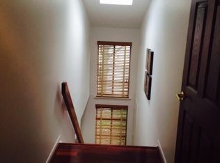 92 Gate House Ln, Edison, NJ 08820