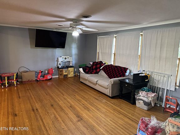 3rd image of 8705 Dolph Dr #3
