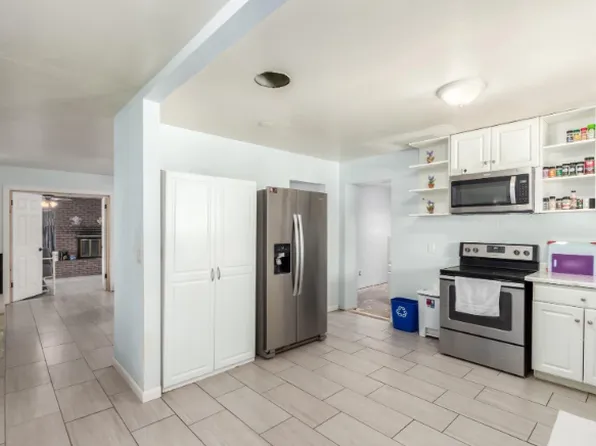 (undisclosed Address), Mesa, AZ 85201