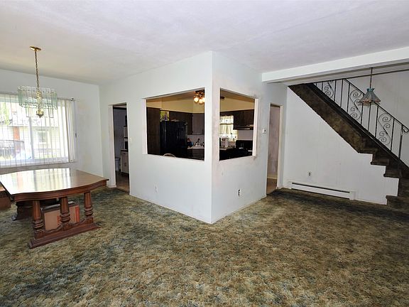 5th image of 615 Grimm Pl