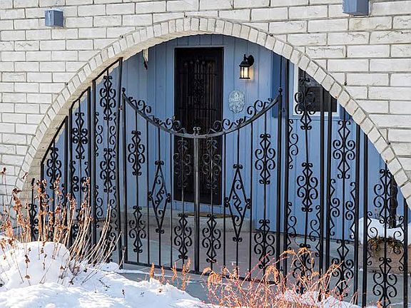 Gated Courtyard