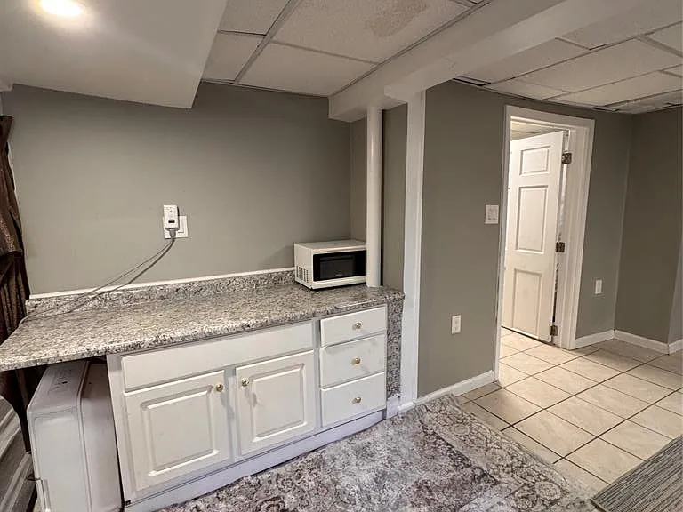 28025 Joan St — Photo 18