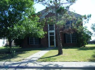 136 Boulder Creek Dr, Desoto, TX 75115