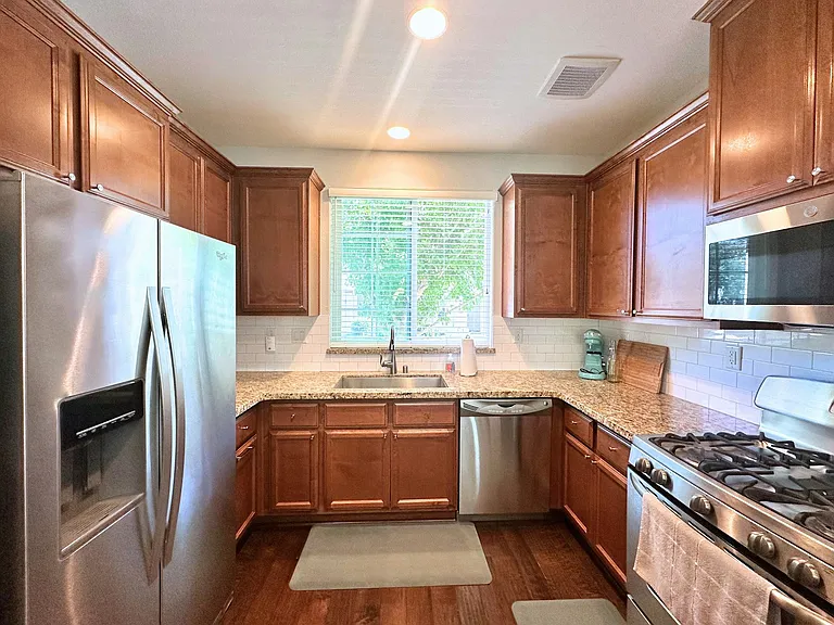 3682 Verona Ter — Photo 8