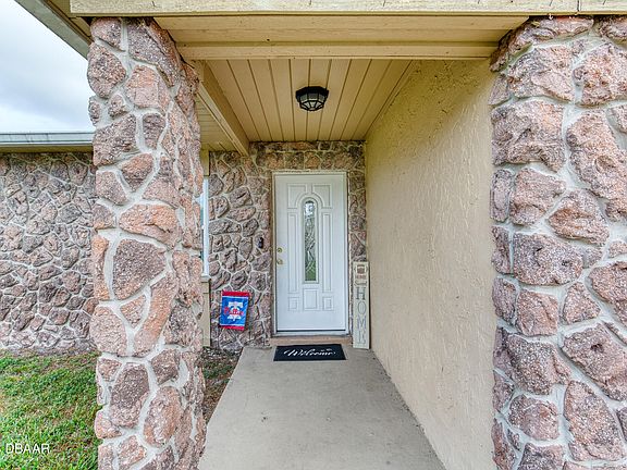 4th image of 57 Laurel Oaks Cir