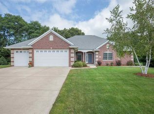 113 S Side Dr, Geneseo, IL 61254