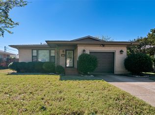 6555 Locke Ave, Fort Worth, TX 76116