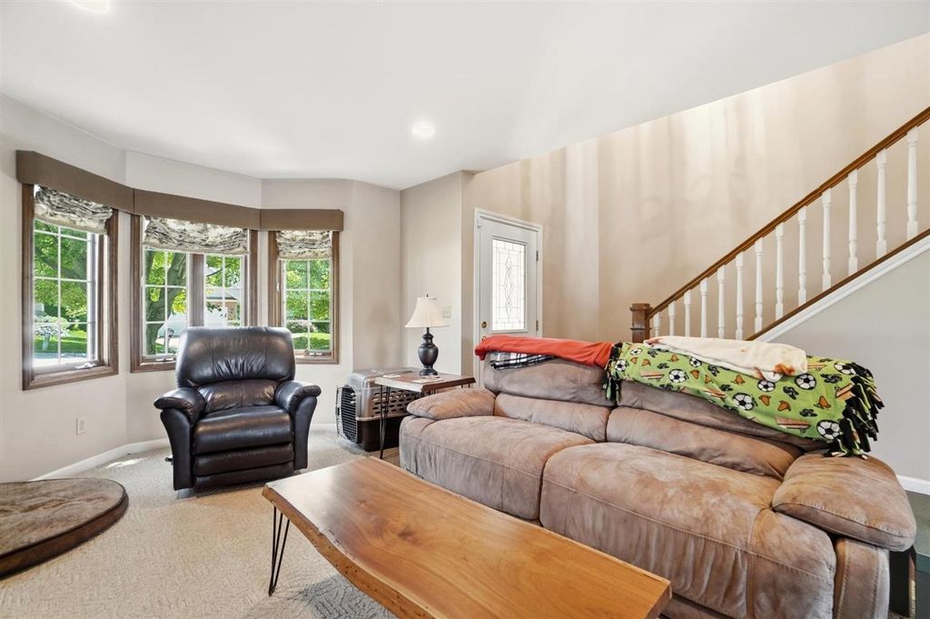 2914 Stoneleigh Dr, Richmond, IN - View 4