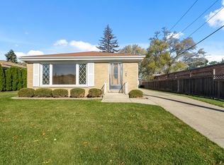 6948 W Georgia Dr, Niles, IL 60714