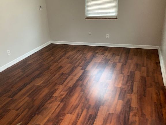 2nd image of 1145 Jennie Ln