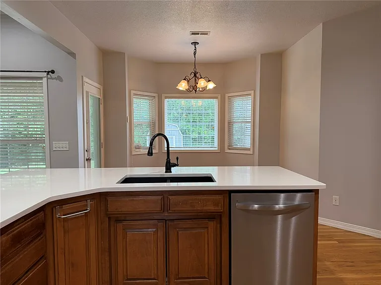 1 Elder Ln — Photo 7