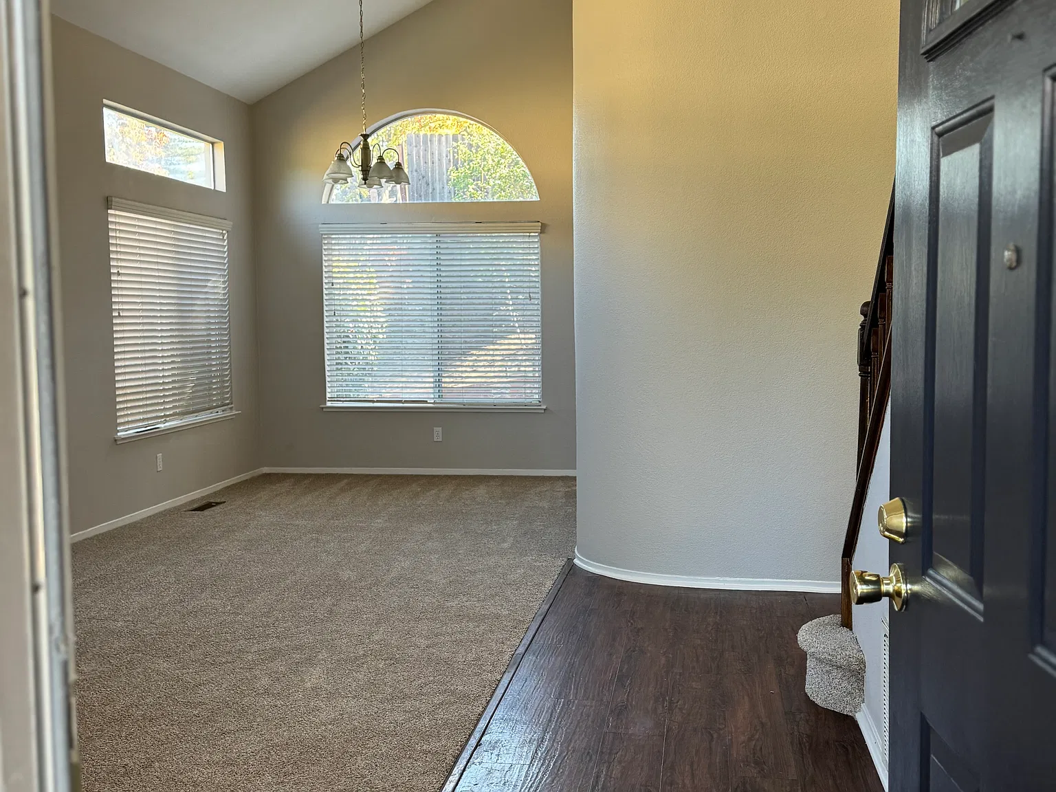 5 bed, 2312 sqft, $3,500 — Photo 3