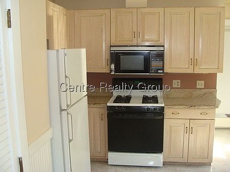 4th image of 614 Watertown St #1A