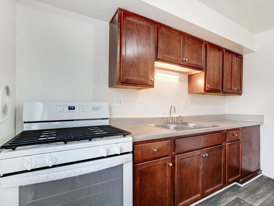 1st image of 4901 Millers Ln #4965