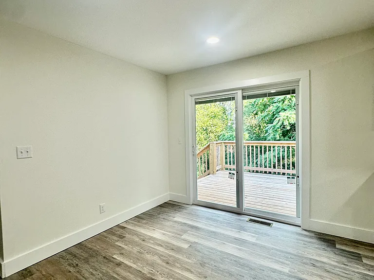 2814 Ridge Crest Dr — Photo 11