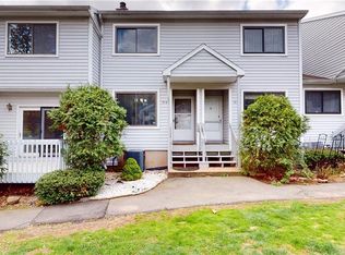 414 Cypress Rd #414, Newington, CT 06111