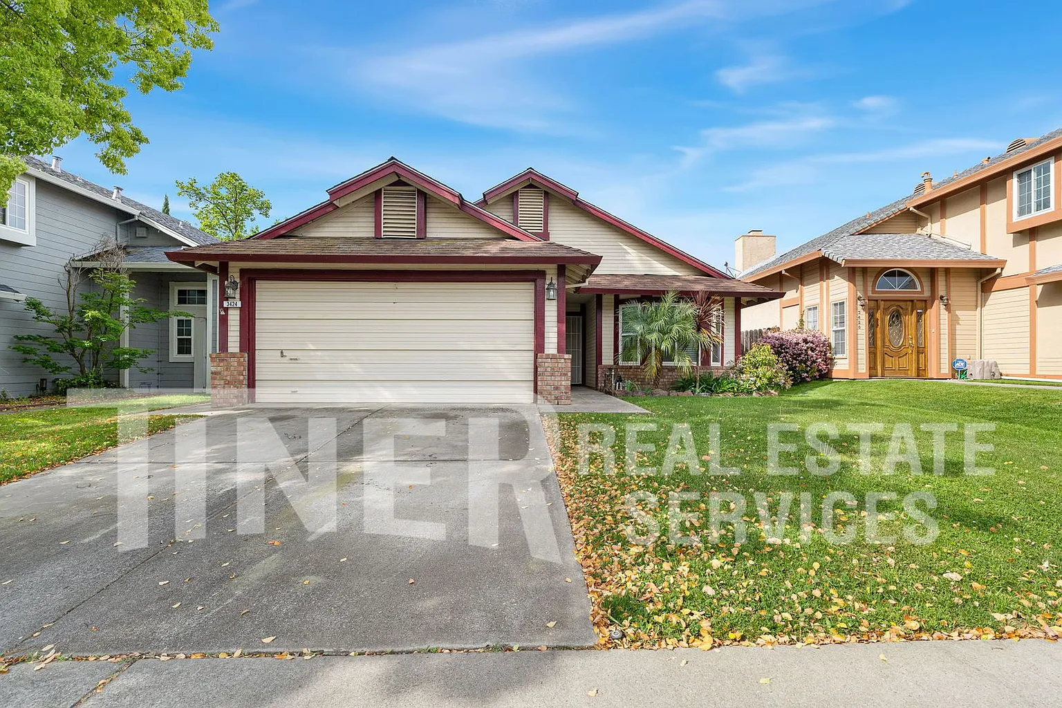 3424 Lowther Way photo 1