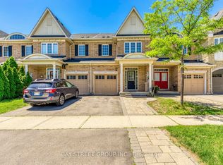 2413 Whistling Springs Cres, Oakville, ON L6M0C4