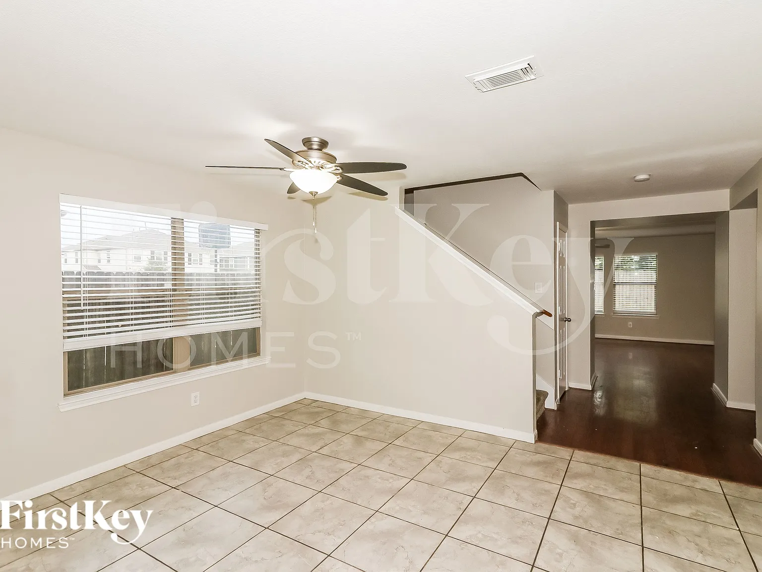 4 bed, 2.5 bath, 2989 sqft, $2,080 — Photo 2