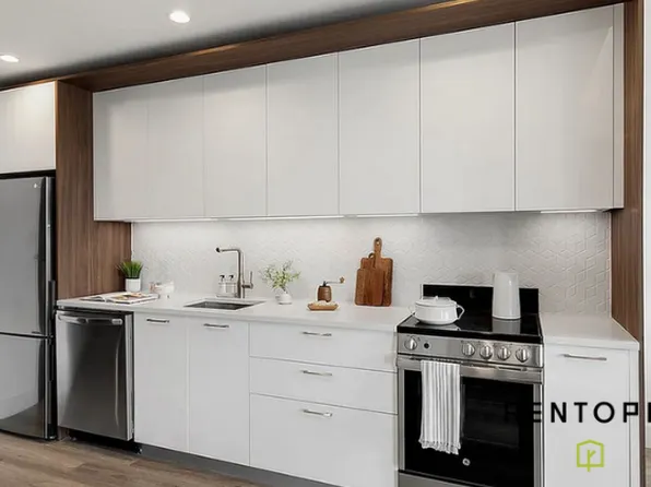 224 East 135th Street image 3 of 25