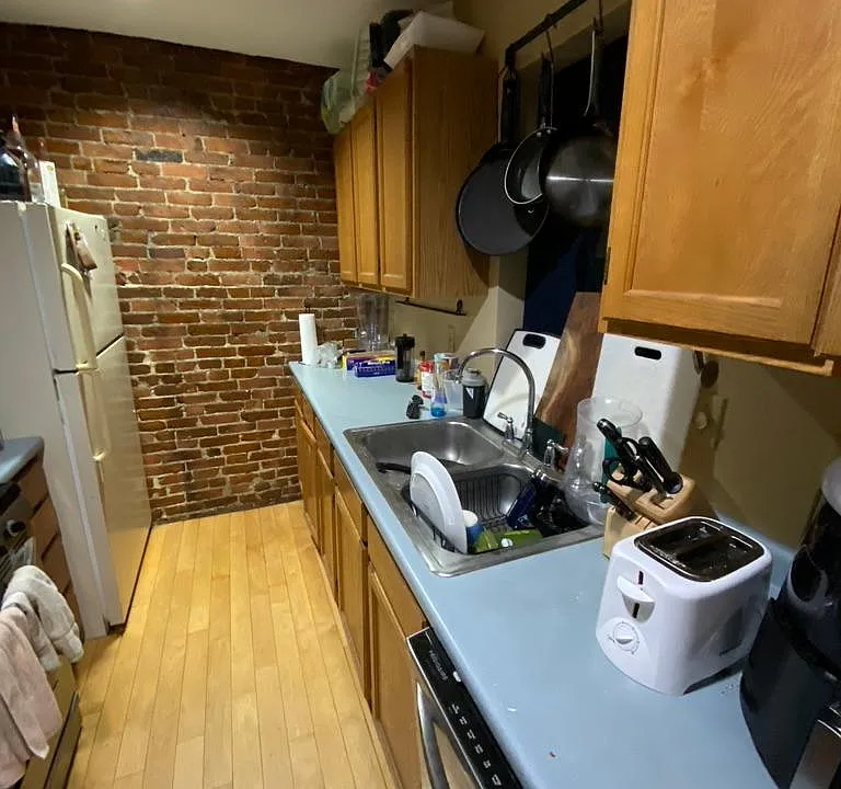 101 E Brookline St #3