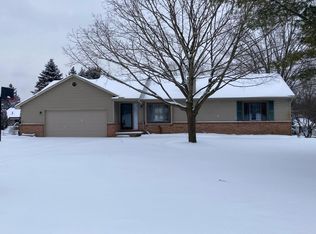 2842 Grass Valley Dr, White Lake, MI