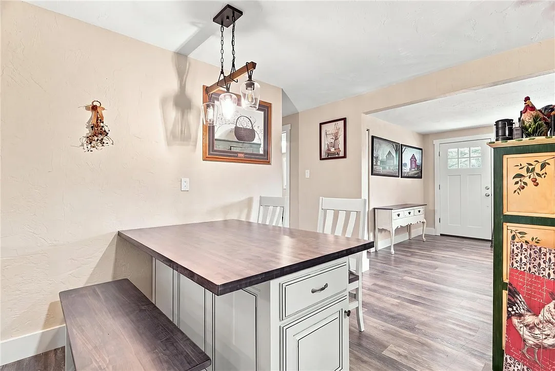 2 bed, $3,000 — Photo 4