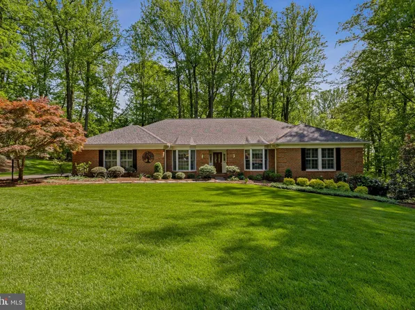 6832 Sandstone Ct, Warrenton, VA 20187